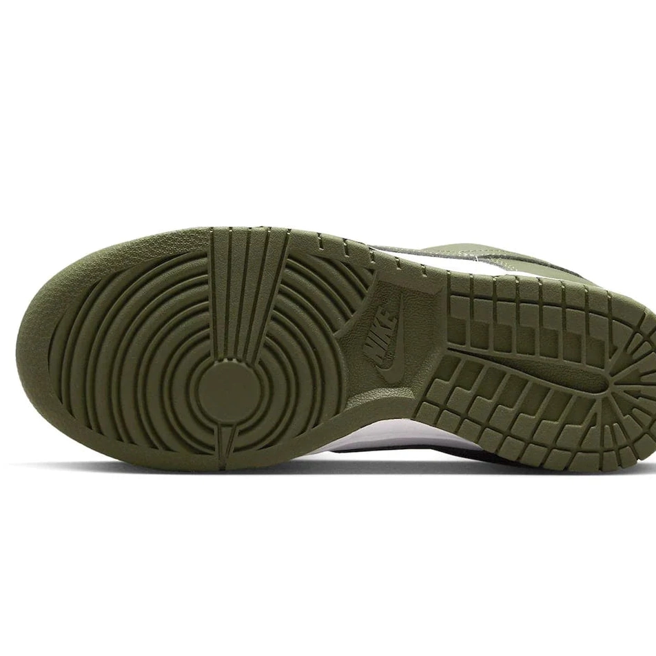 W 'Medium Low Nike Olive' Dunk 0731